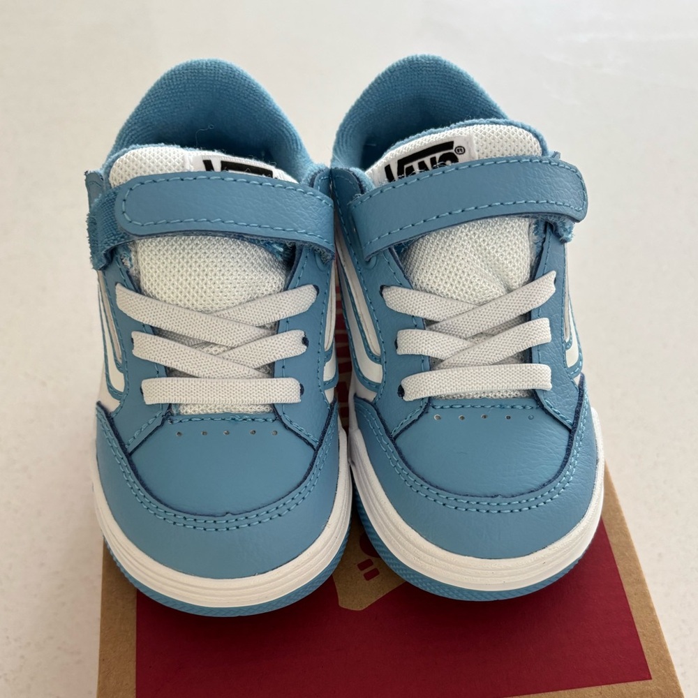 Vans Toddler Hylane Blue Sneakers. Never Worn!